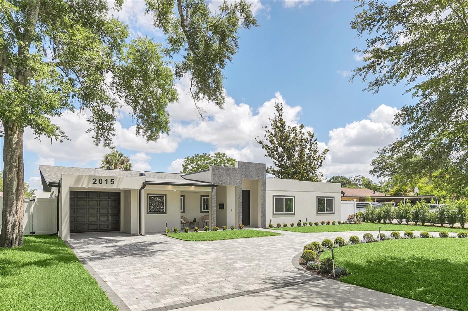 2015 Summerfield Road photo 02