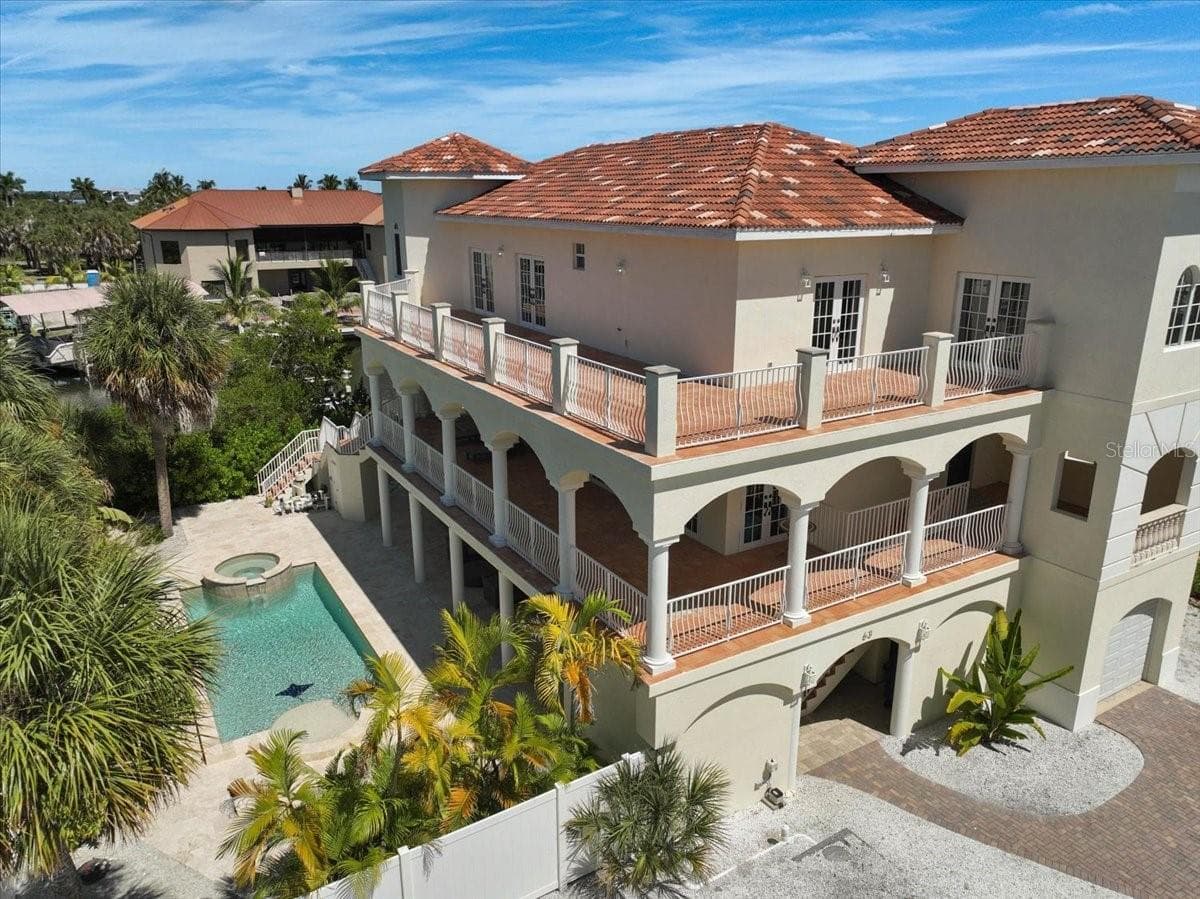 63 Palm Drive photo 04