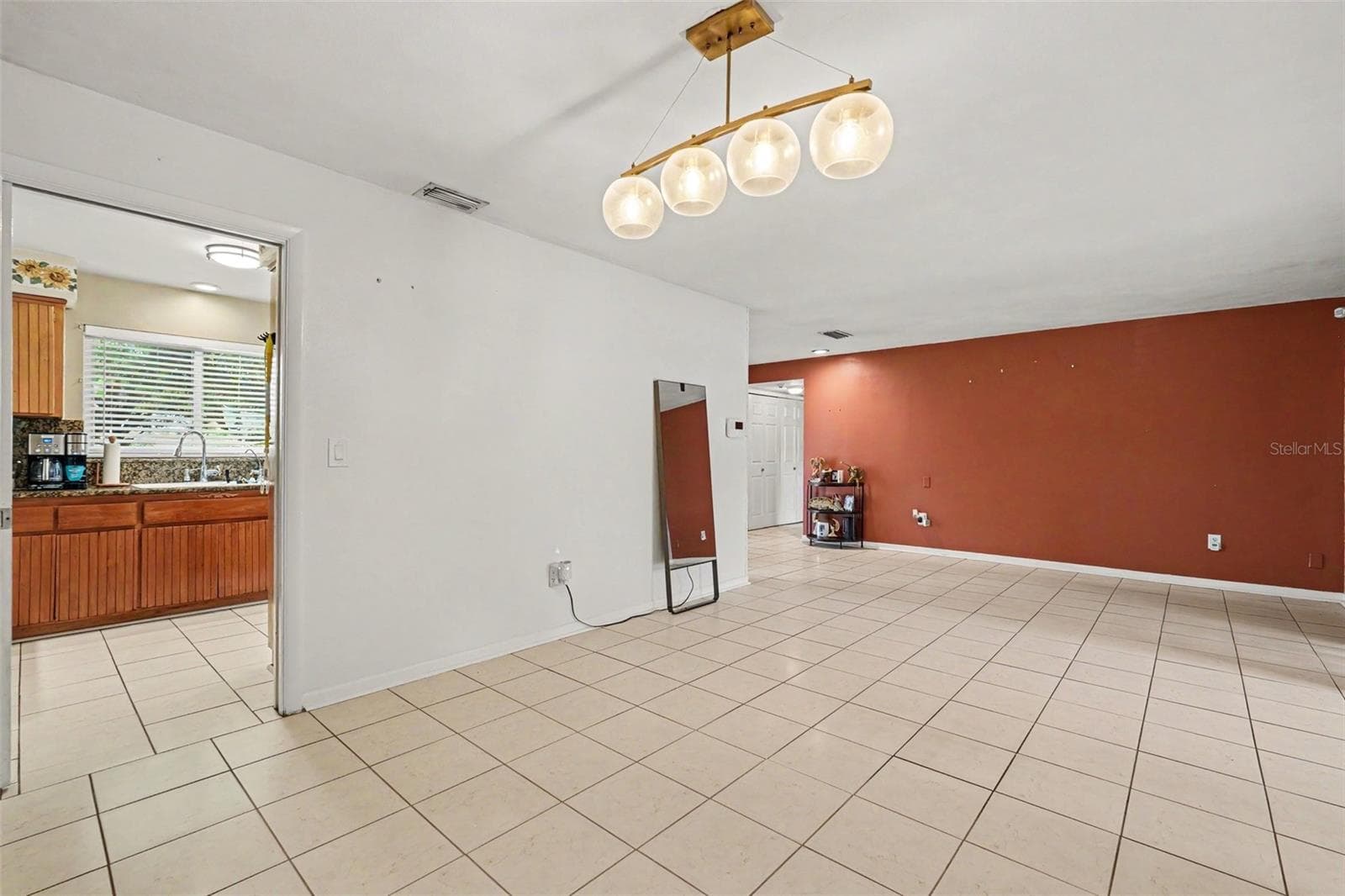 5603 Lown Street N photo 07