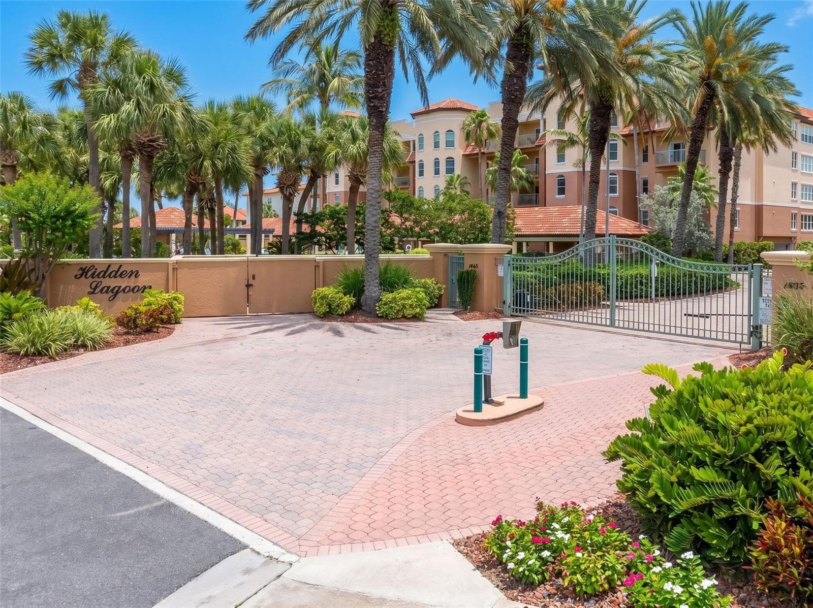 1695 Pinellas Bayway S D1 photo 02