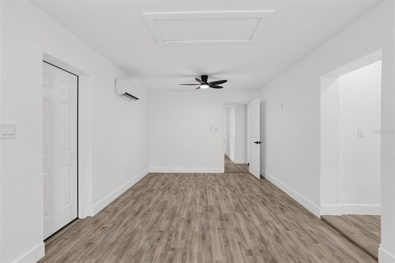 4050 26th Street N photo 04
