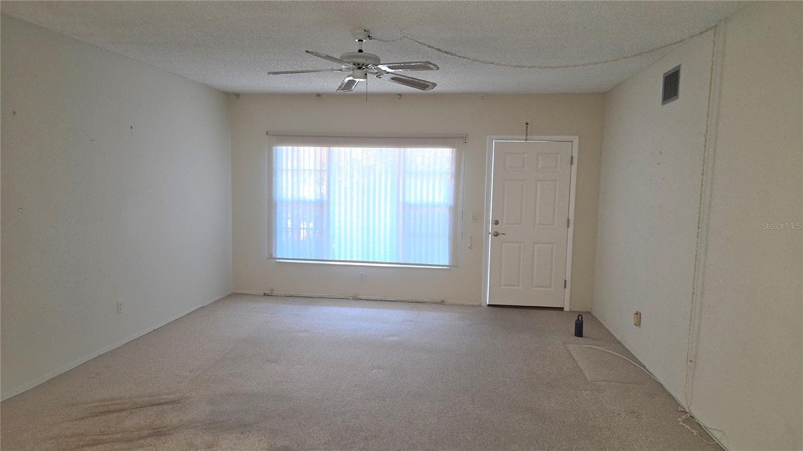 2402 Ecuadorian Way 48 photo 06