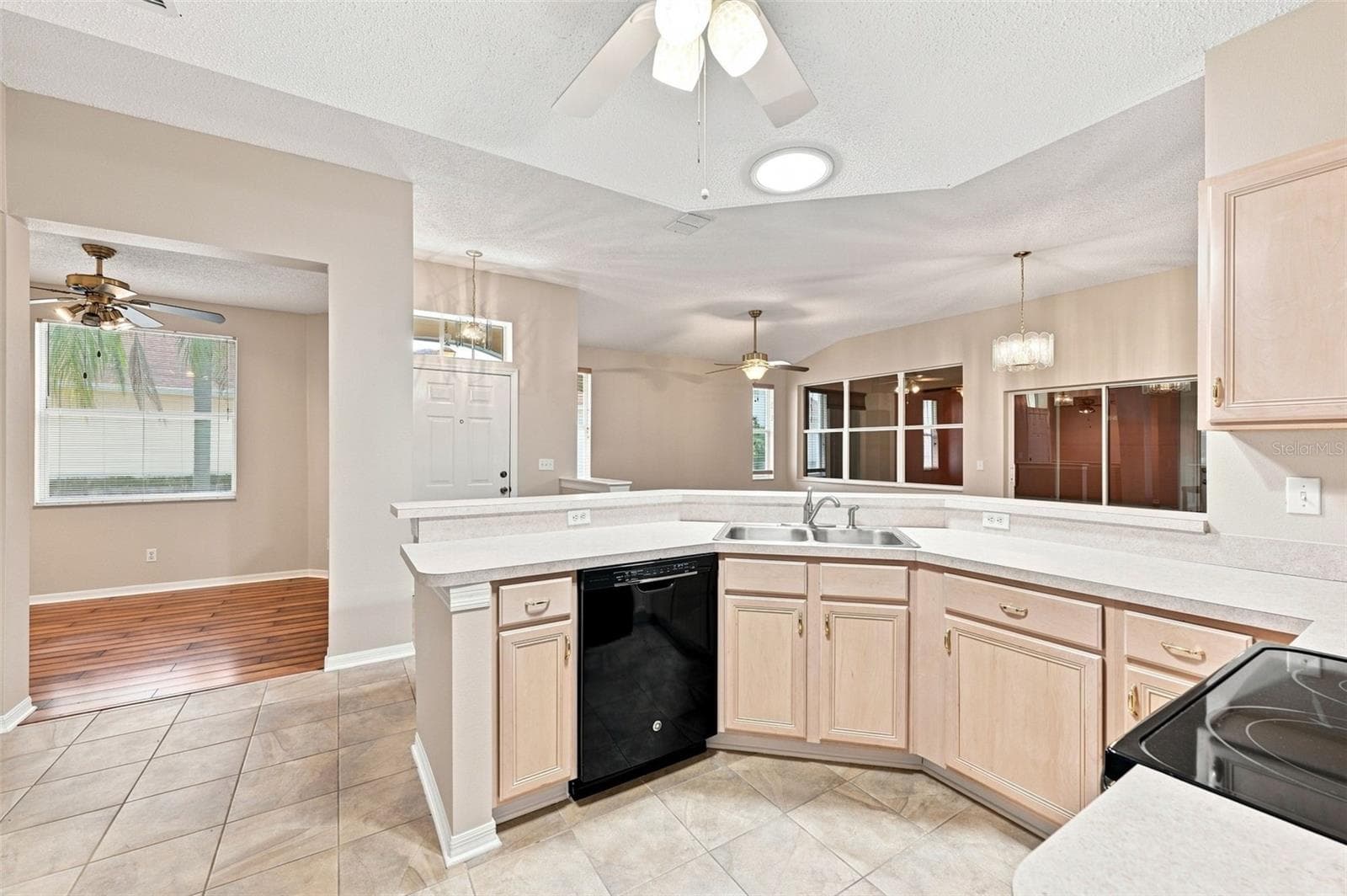 1014 Radison Avenue 11 photo 05