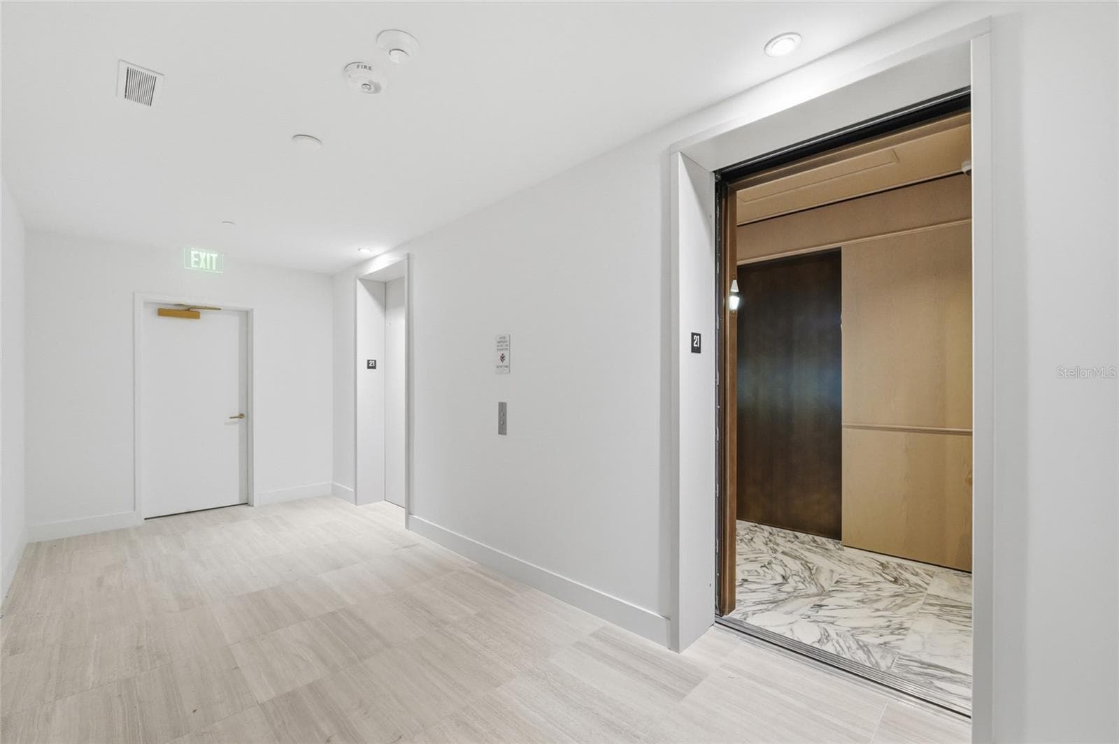 3015 S Ysabella Avenue 2102 photo 07