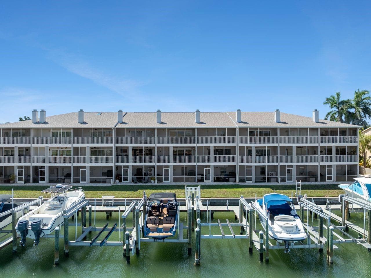 521 Pinellas Bayway S 105