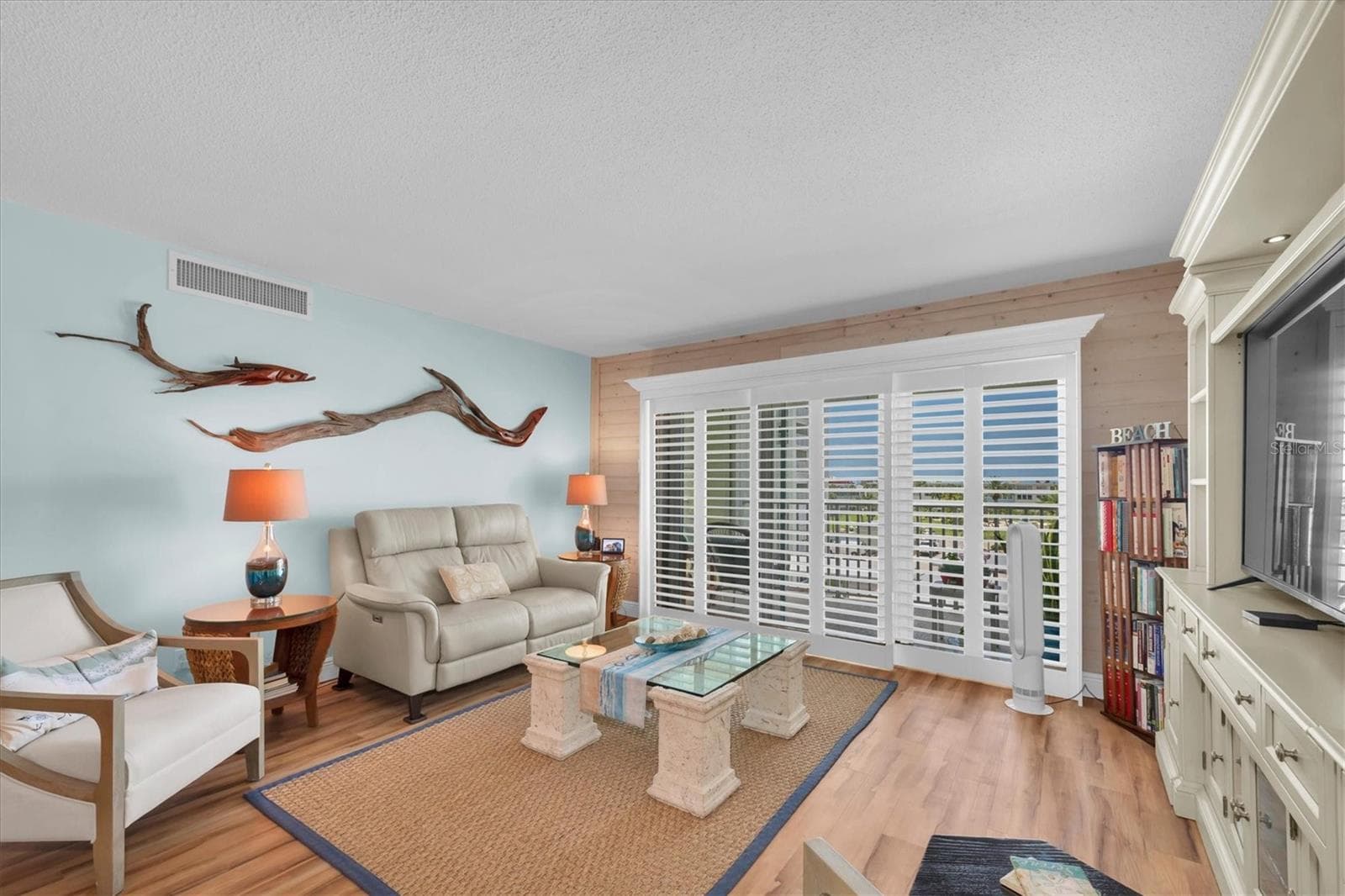 420 64th Avenue 402E photo 04