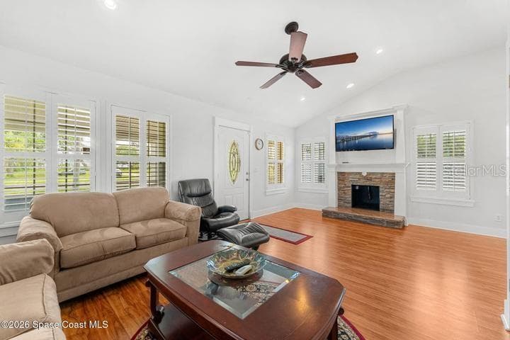 116 Rosa L. Jones Drive photo 04
