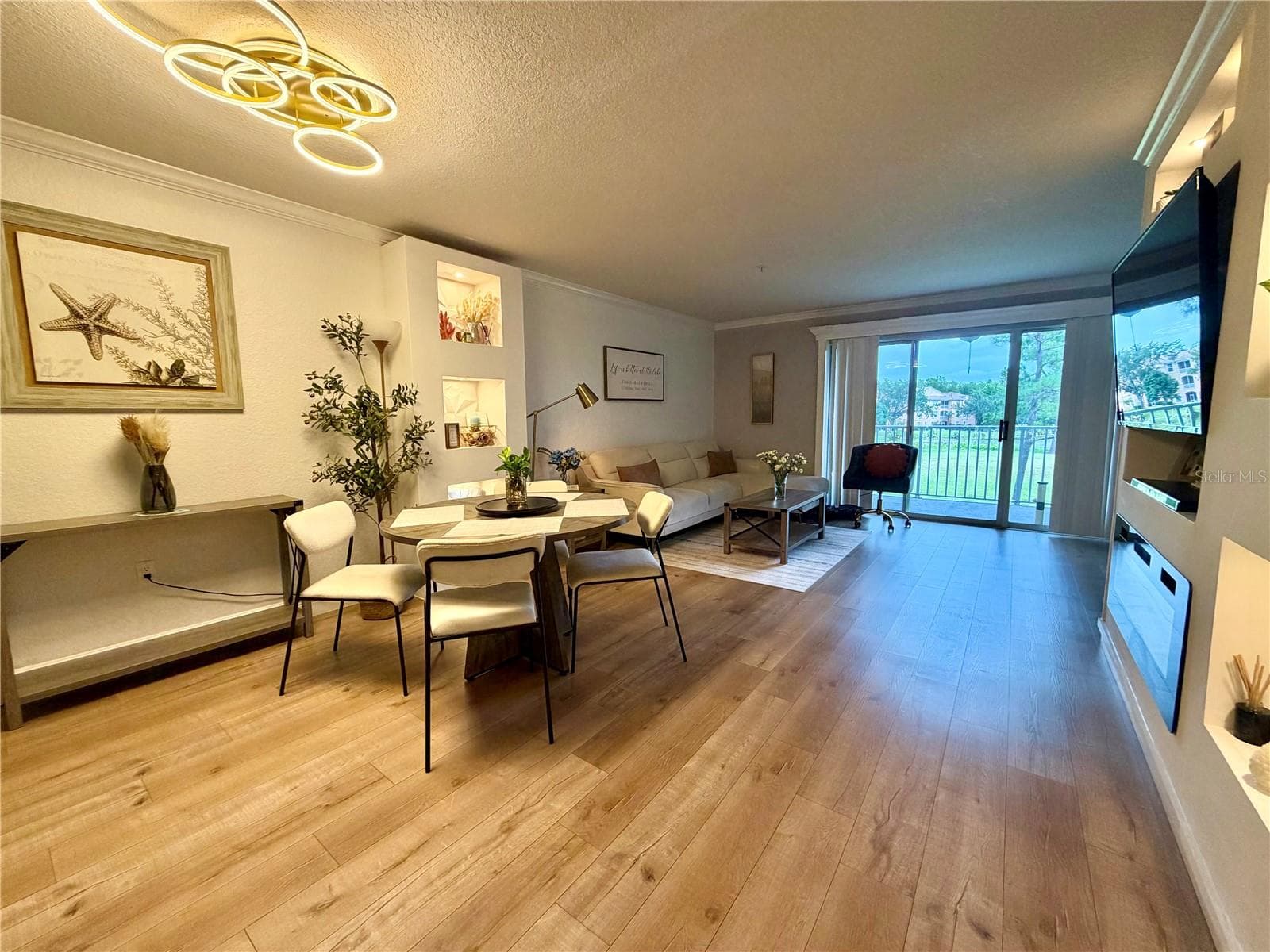 14049 Fairway Island Drive 124 photo 04