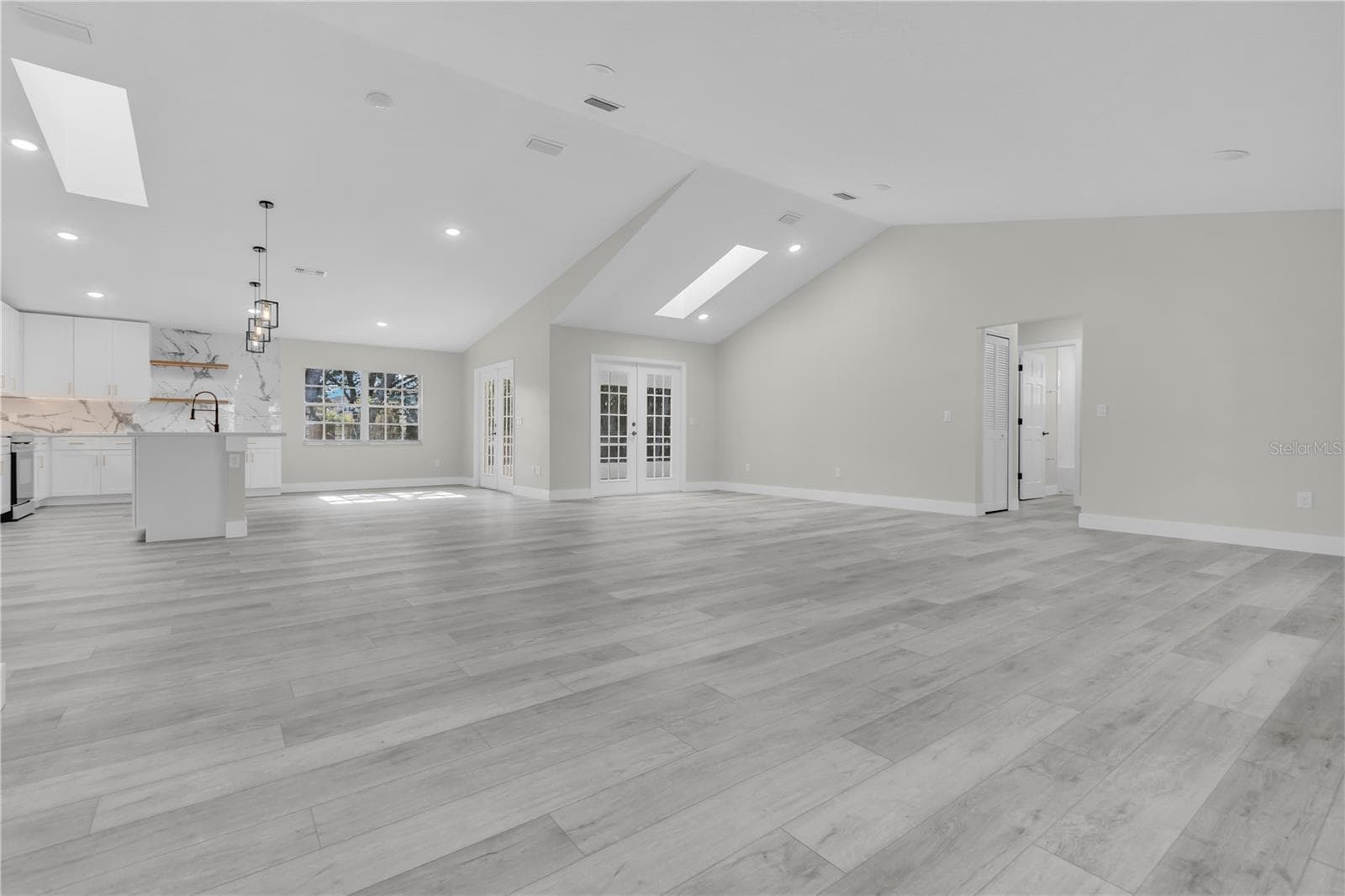 1812 Corolla Court photo 02