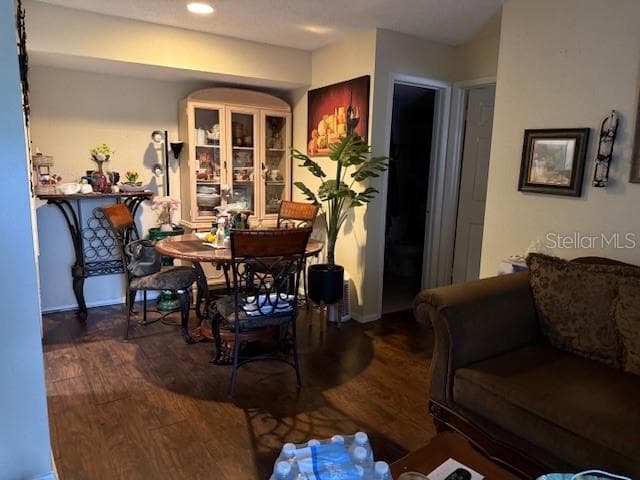 3700 Idlebrook Circle 112 photo 06