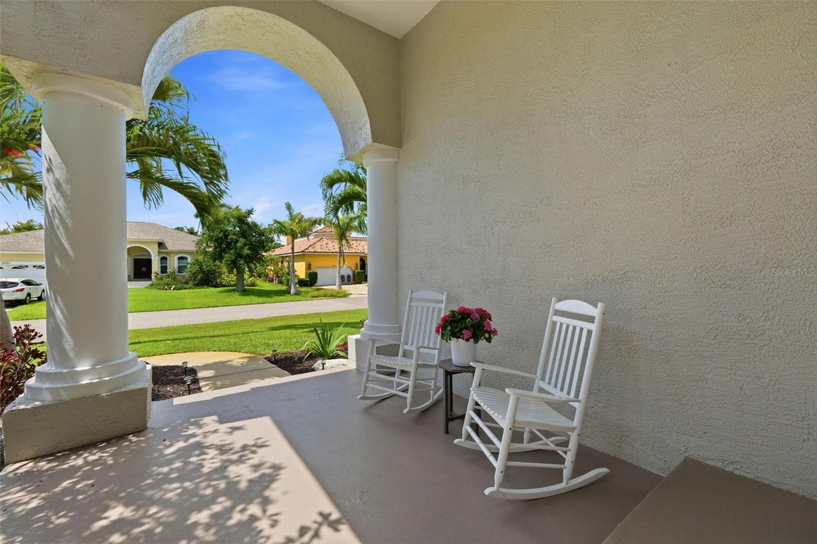 631 De Soto Drive photo 03