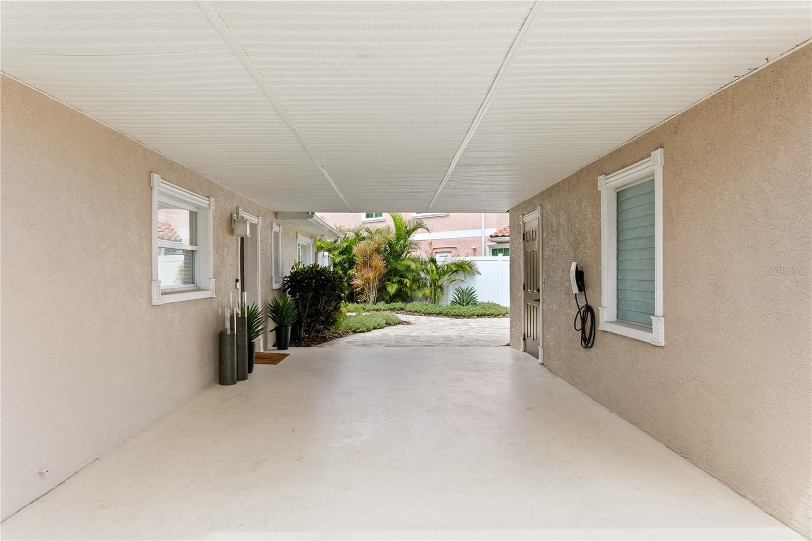 3142 W Vina Del Mar Boulevard photo 04