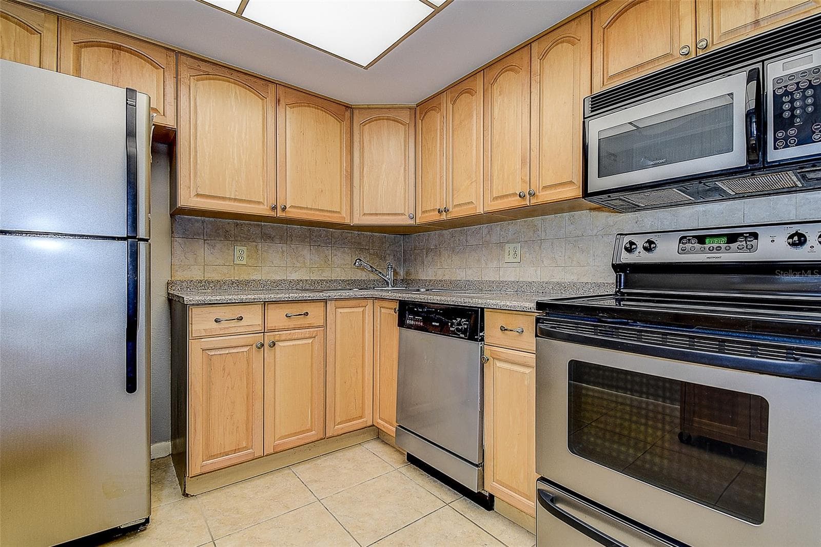 5220 Brittany Drive S 509 photo 07