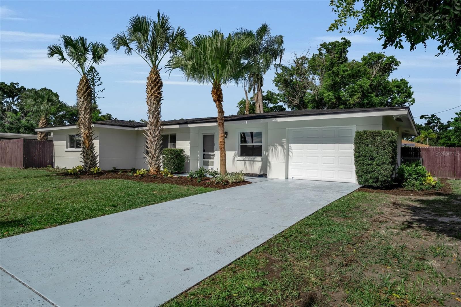 2769 Wisteria Place photo 02