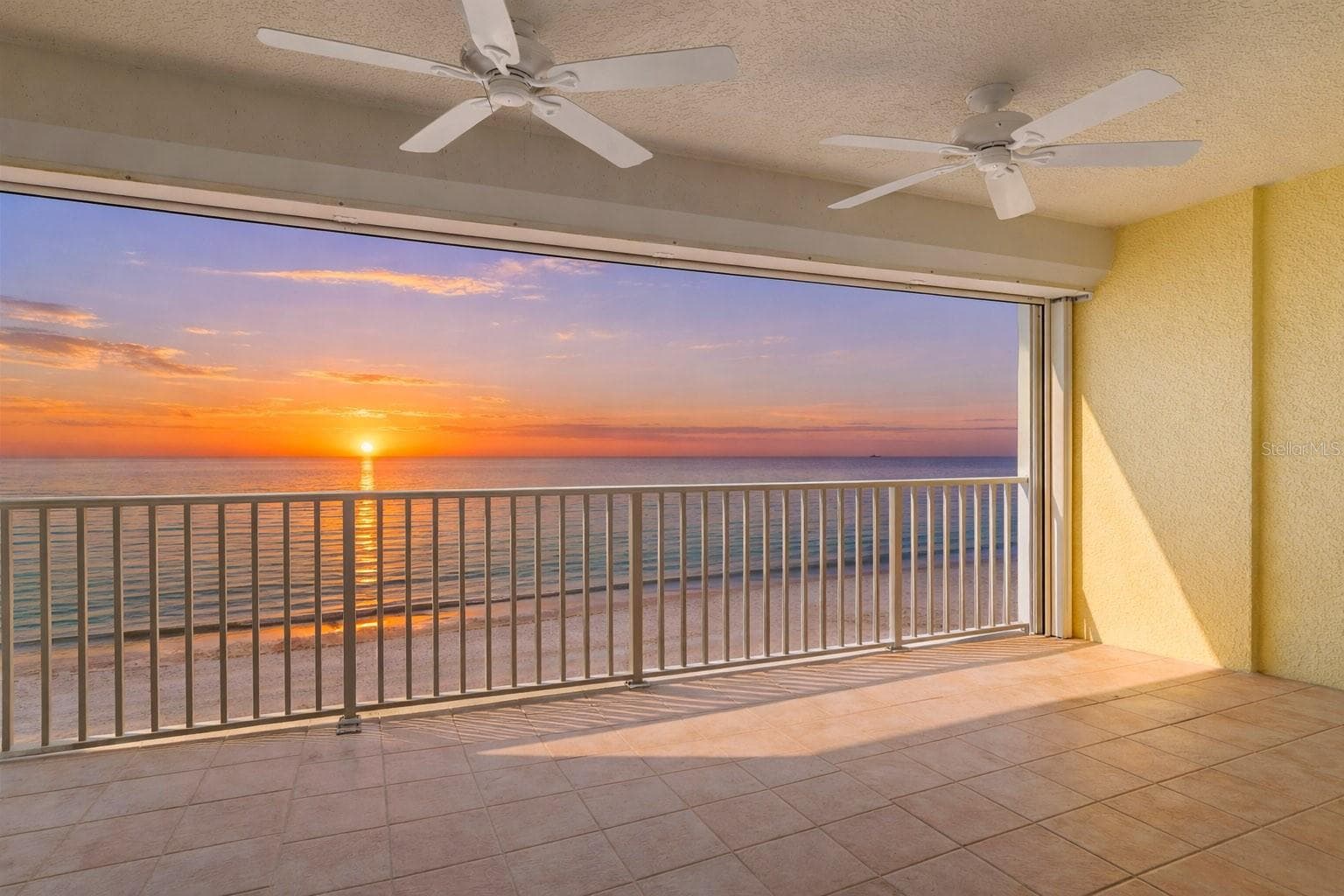 16750 Gulf Boulevard 414 photo 03