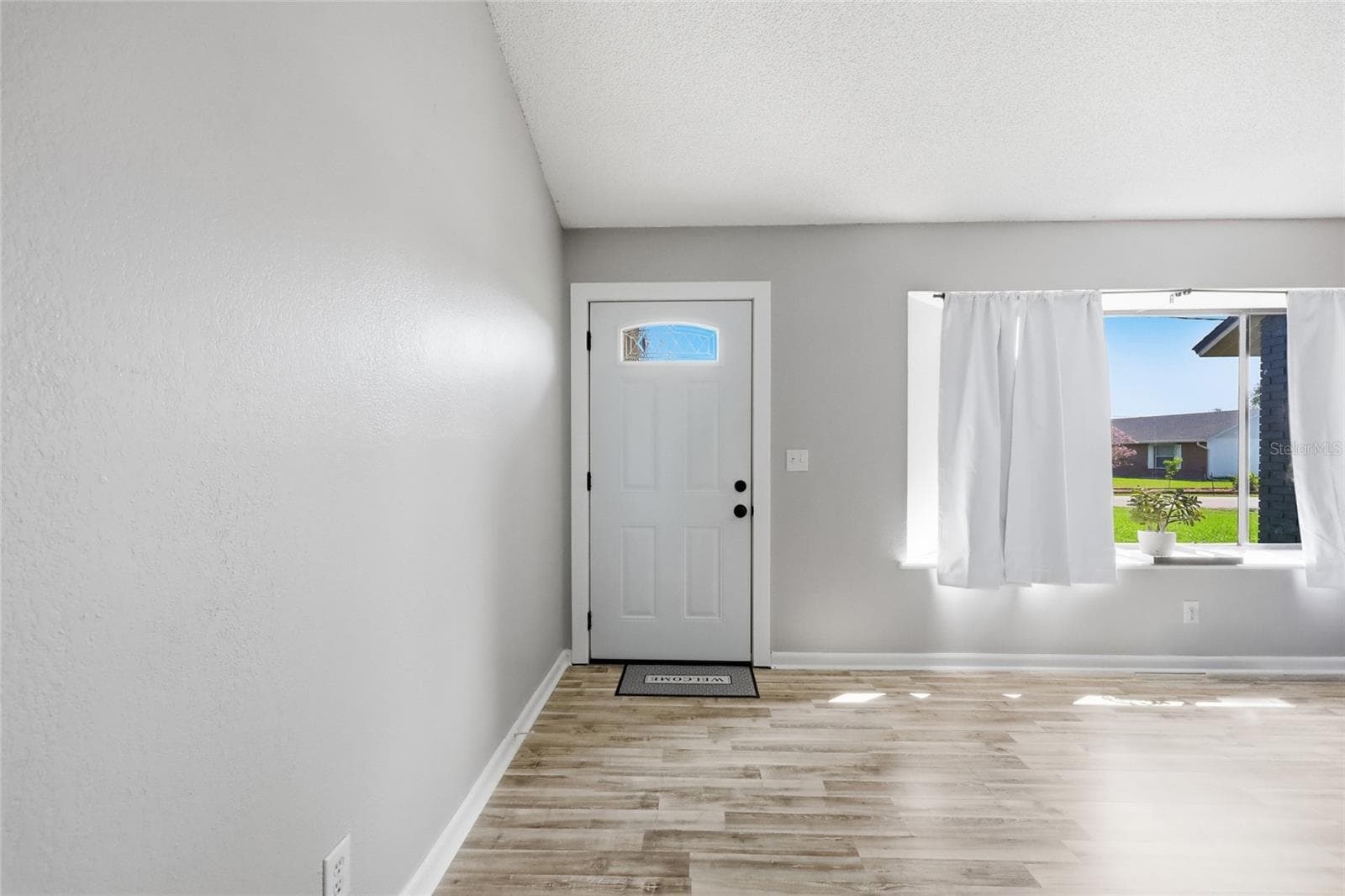 2643 Salters Court photo 05