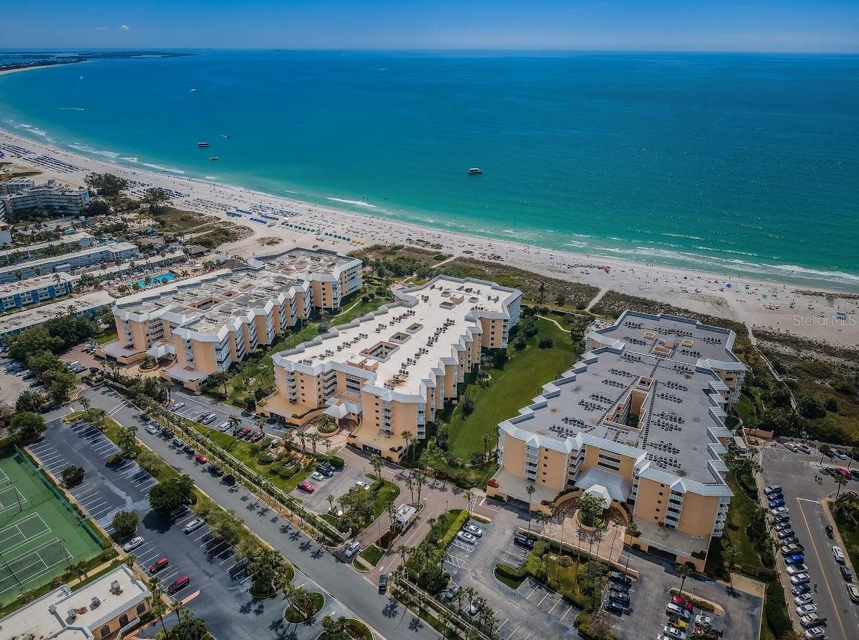 6650 Sunset Way 105