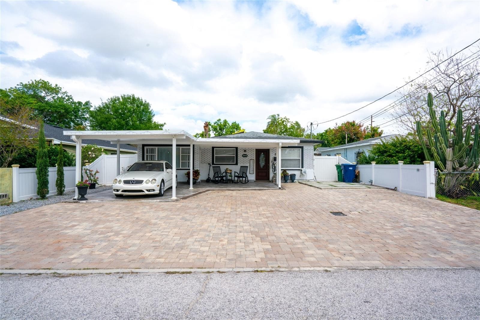 3305 W Aileen Street photo 03