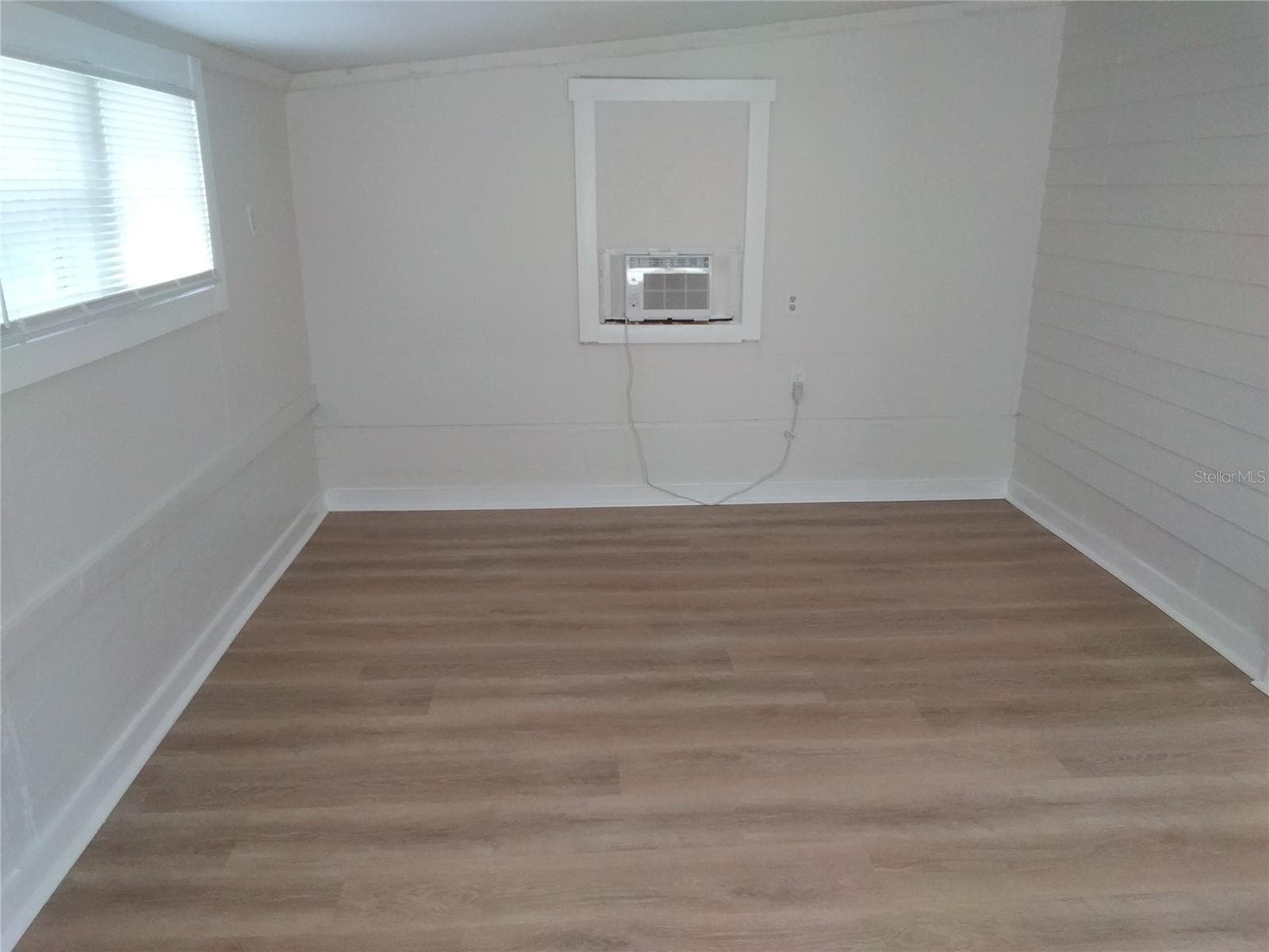 2609 4th Street S 2 photo 03
