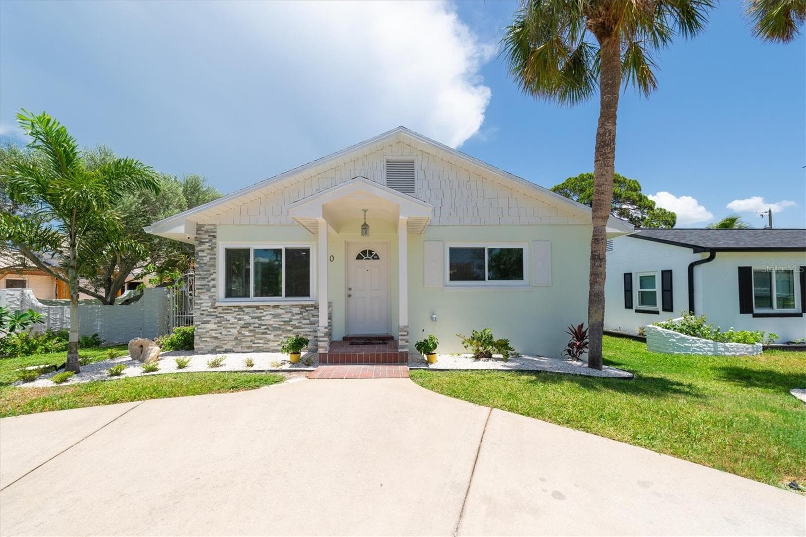 150 42nd Avenue photo 02