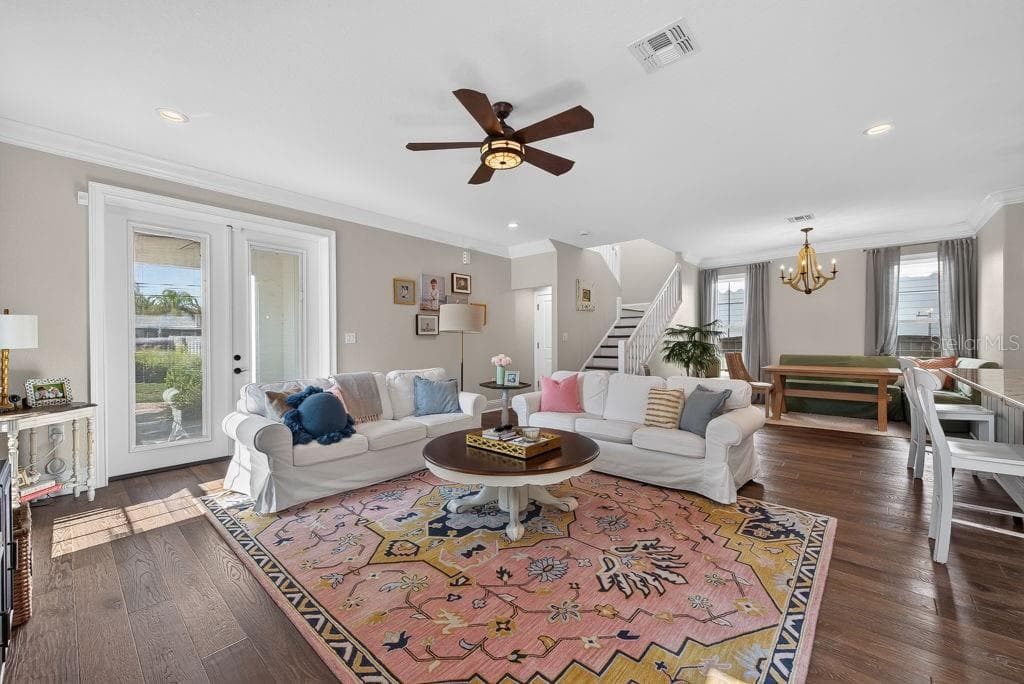 626 35th Avenue N photo 03