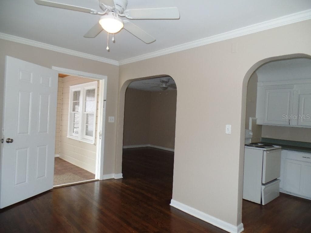 2425 Dr Martin Luther King Jr Street S photo 02