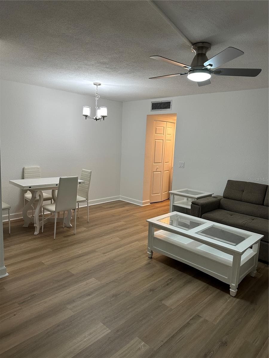 4700 Cove Circle 107 photo 06
