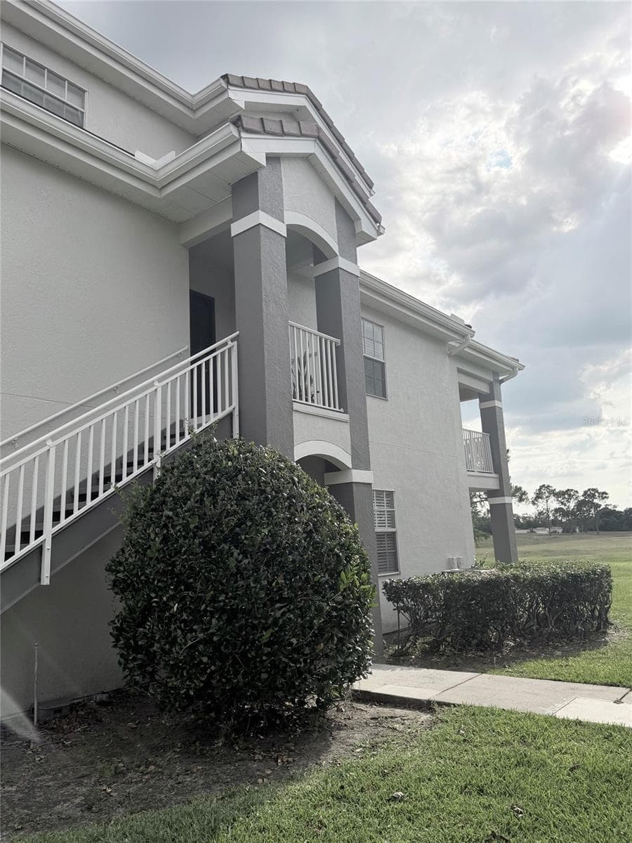 13827 Fairway Island Drive 1228 photo 05