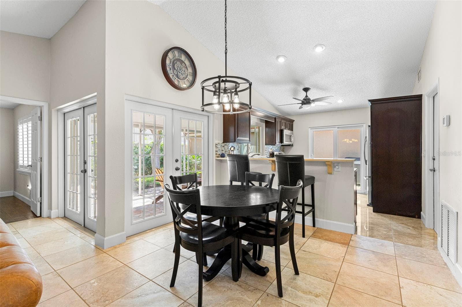495 St Tropez Circle NE photo 06