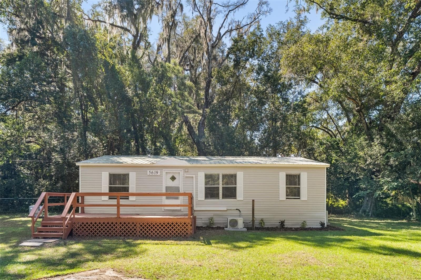 5619 NE 79th Place
