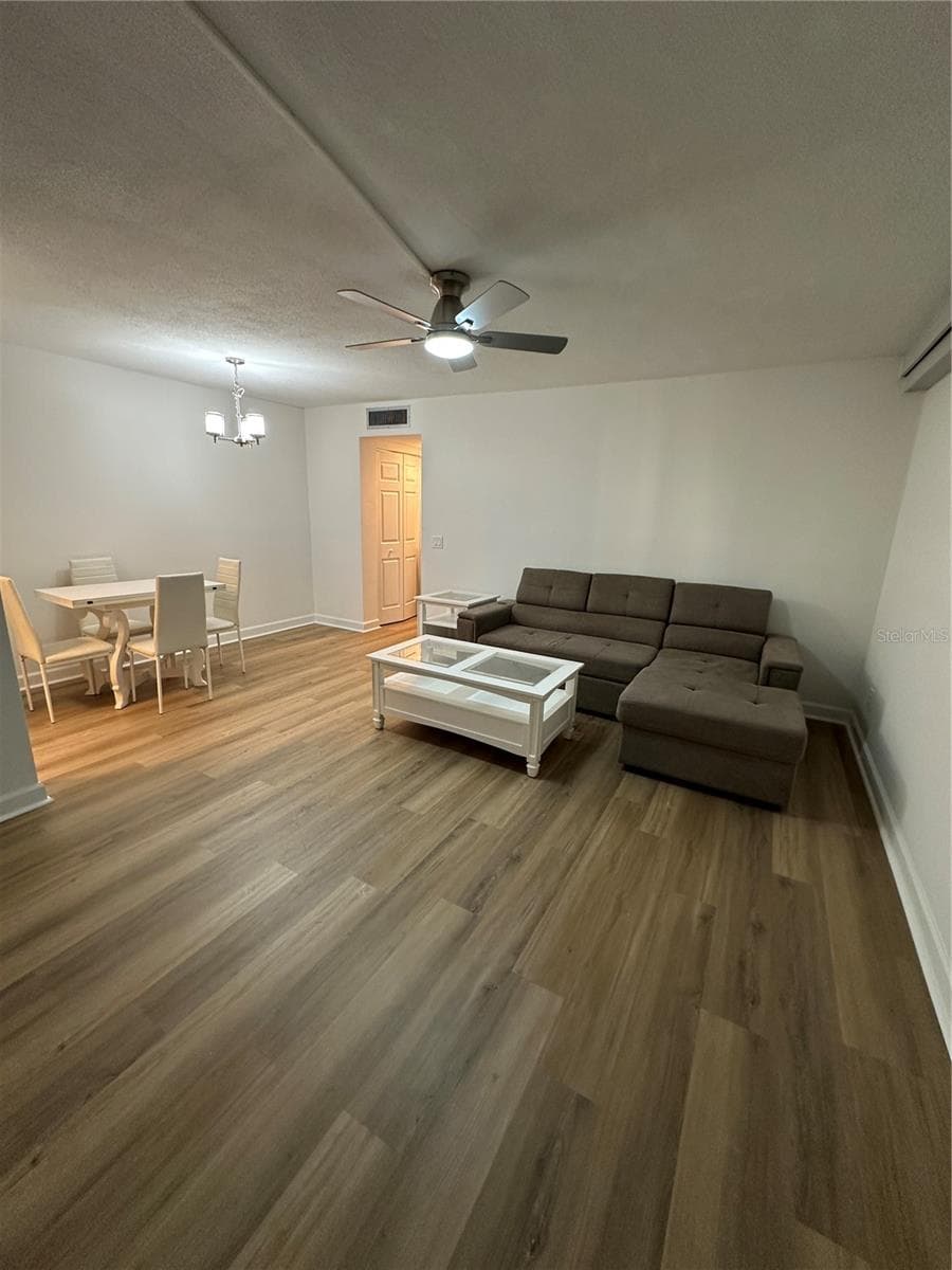 4700 Cove Circle 107 photo 04