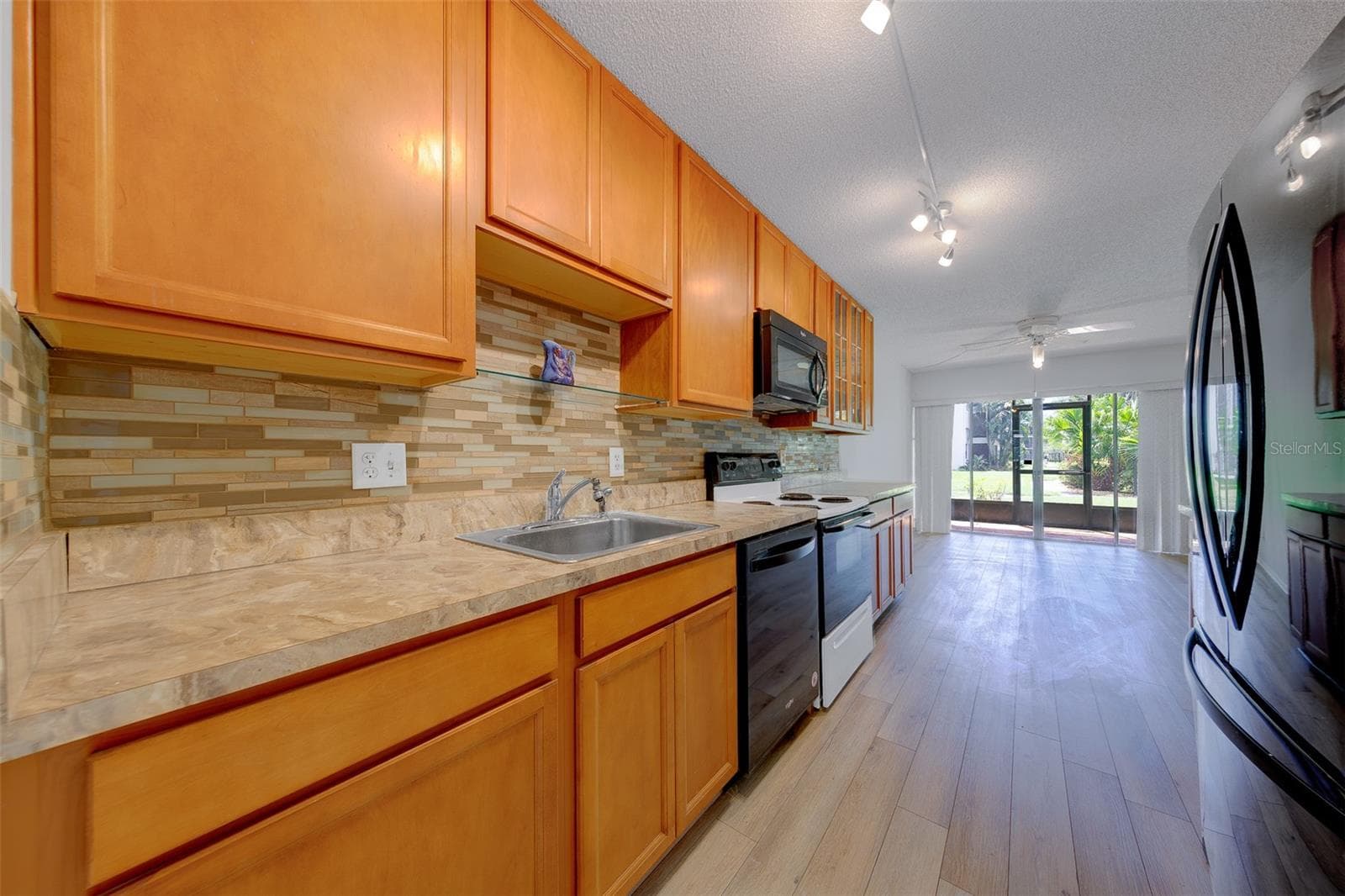 5090 Bay Street NE 124 photo 03