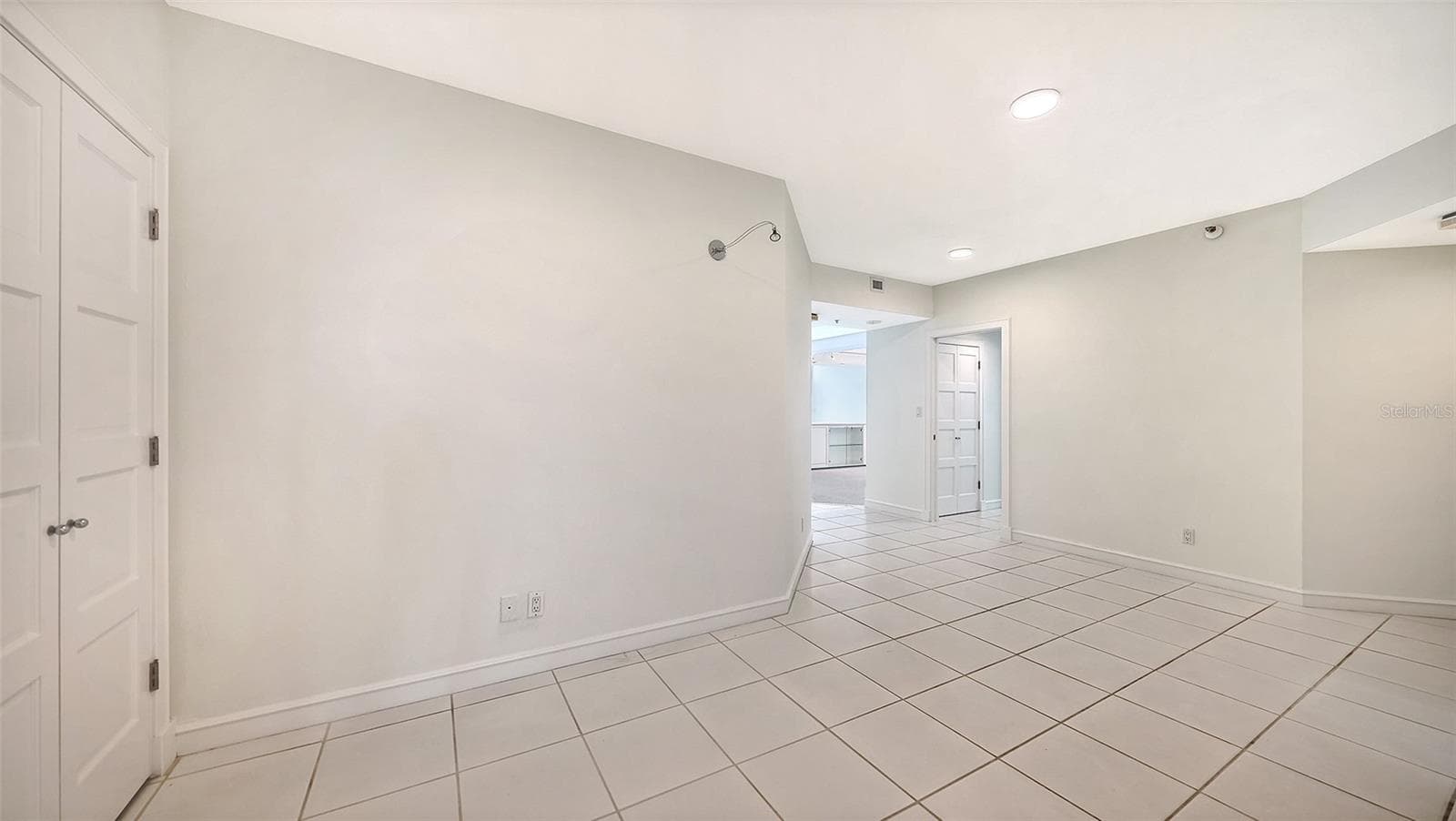2550 Harbourside Drive 334 photo 07