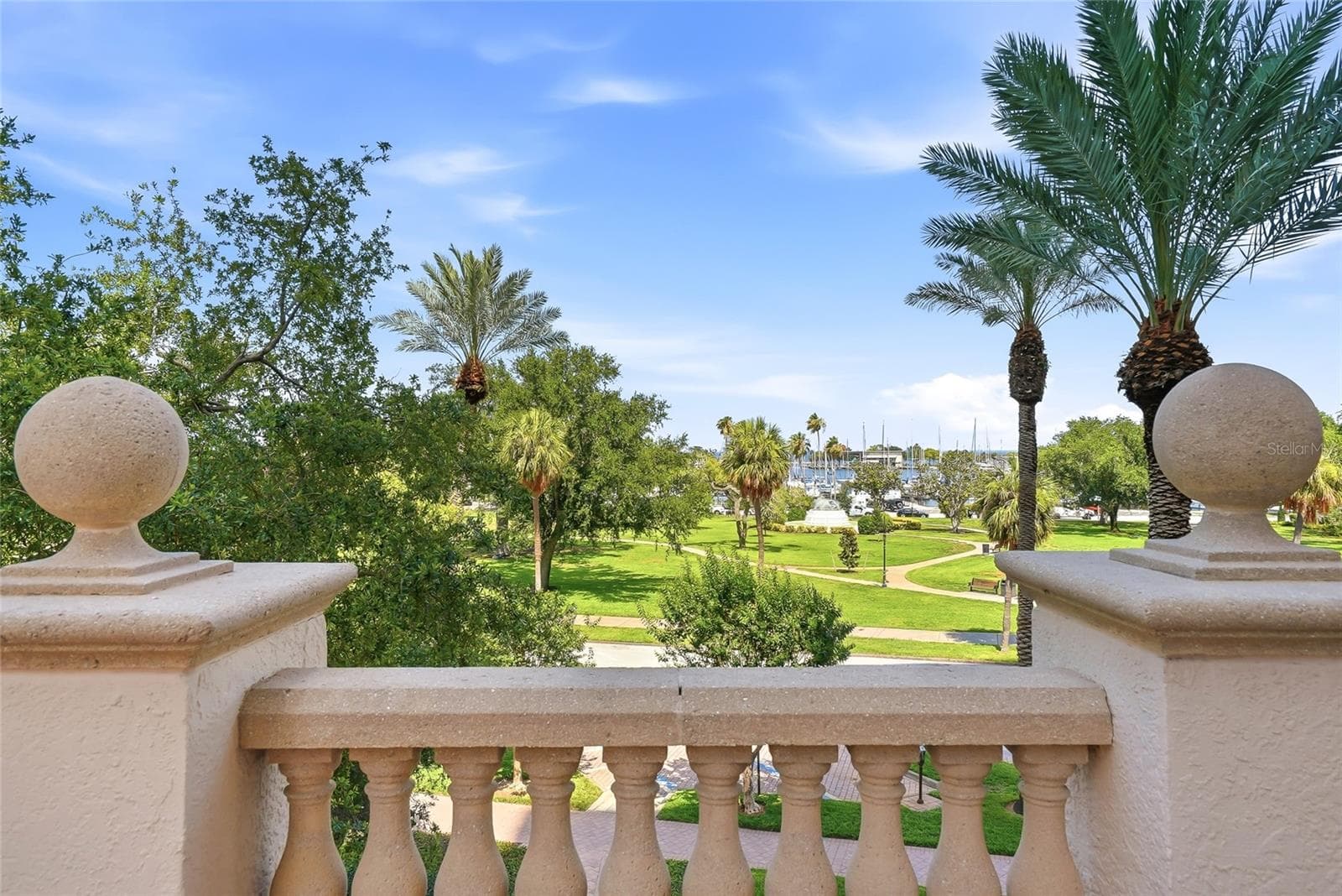 100 Beach Drive NE 301