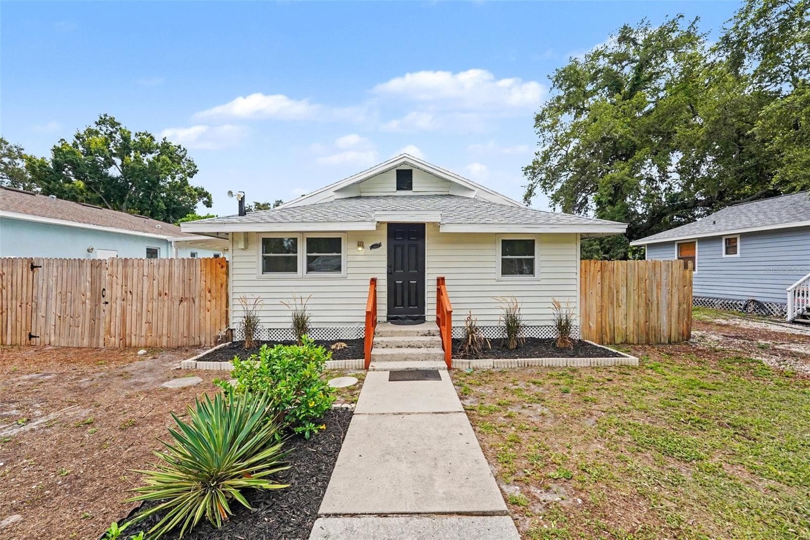 2850 59th Avenue N photo 01
