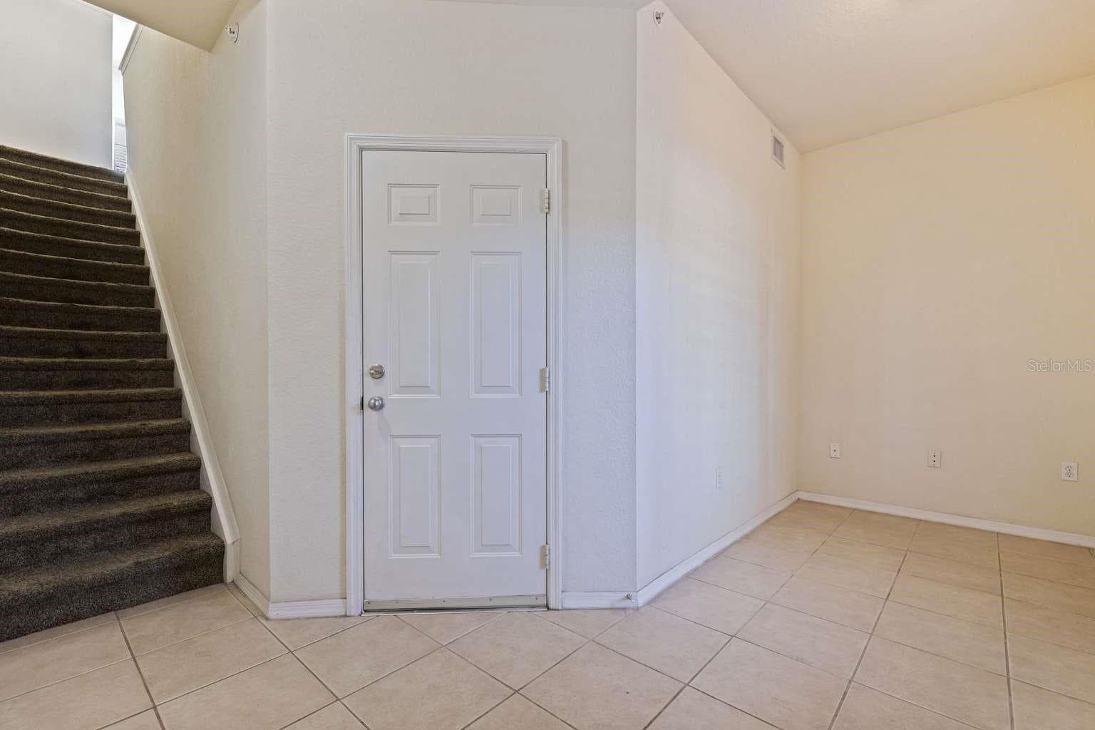 5252 W Kennedy Boulevard photo 05