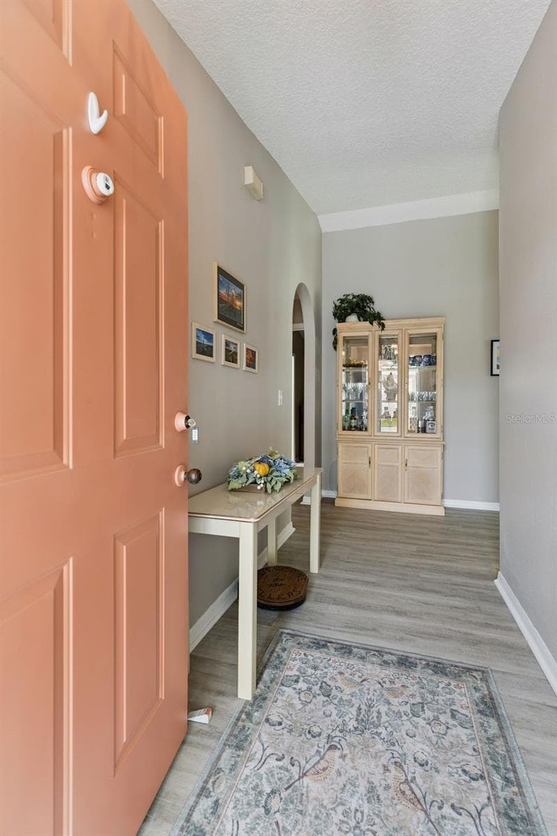 472 Sweetwater Way photo 06