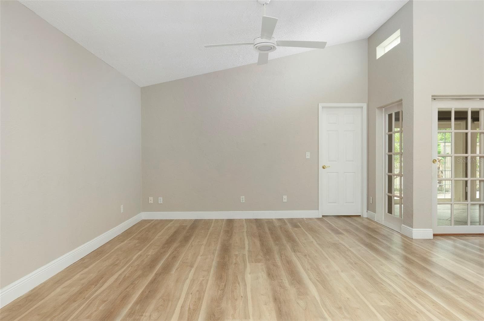 491 St Tropez Circle NE photo 05