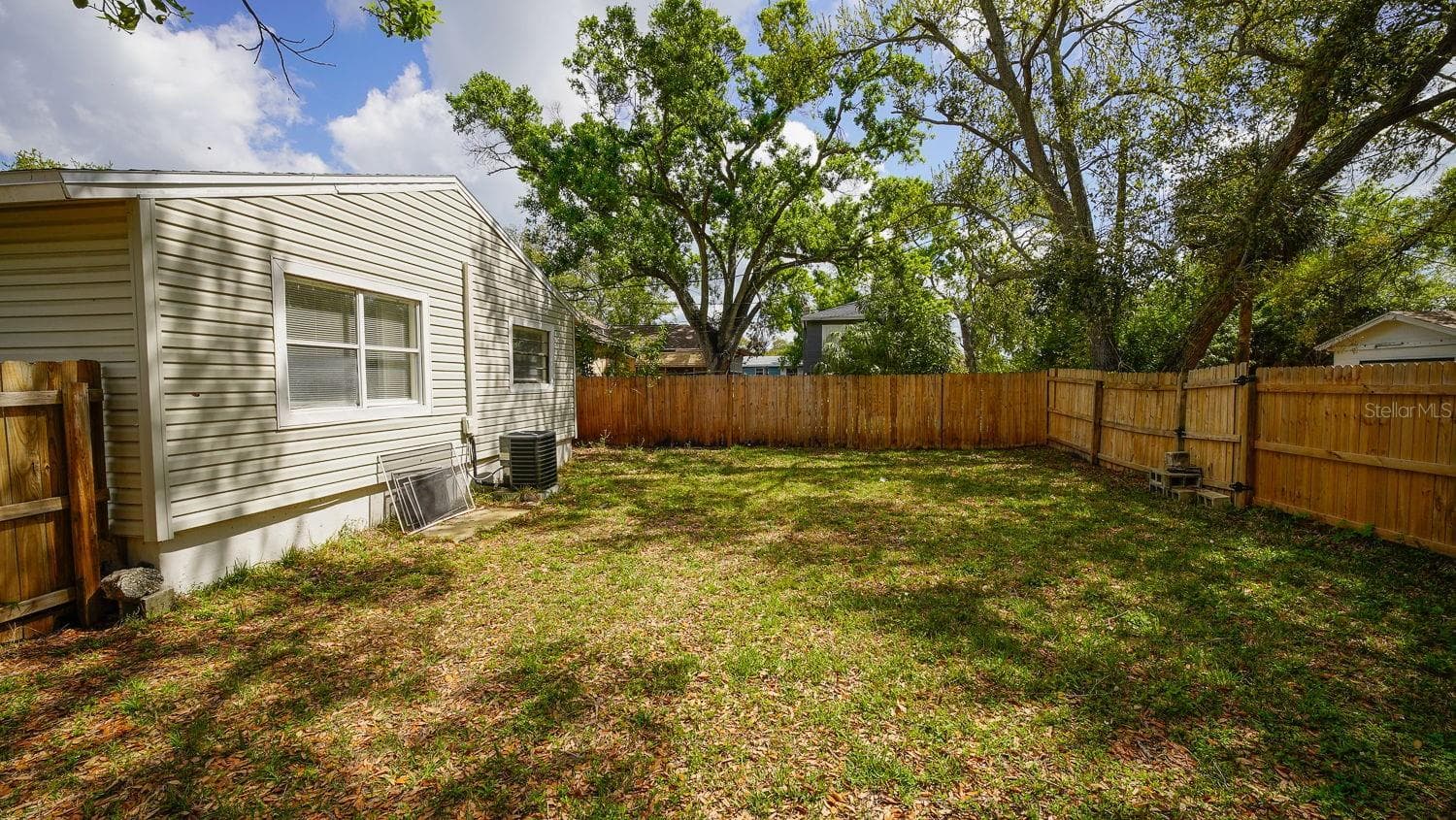 546 16th Avenue S photo 05