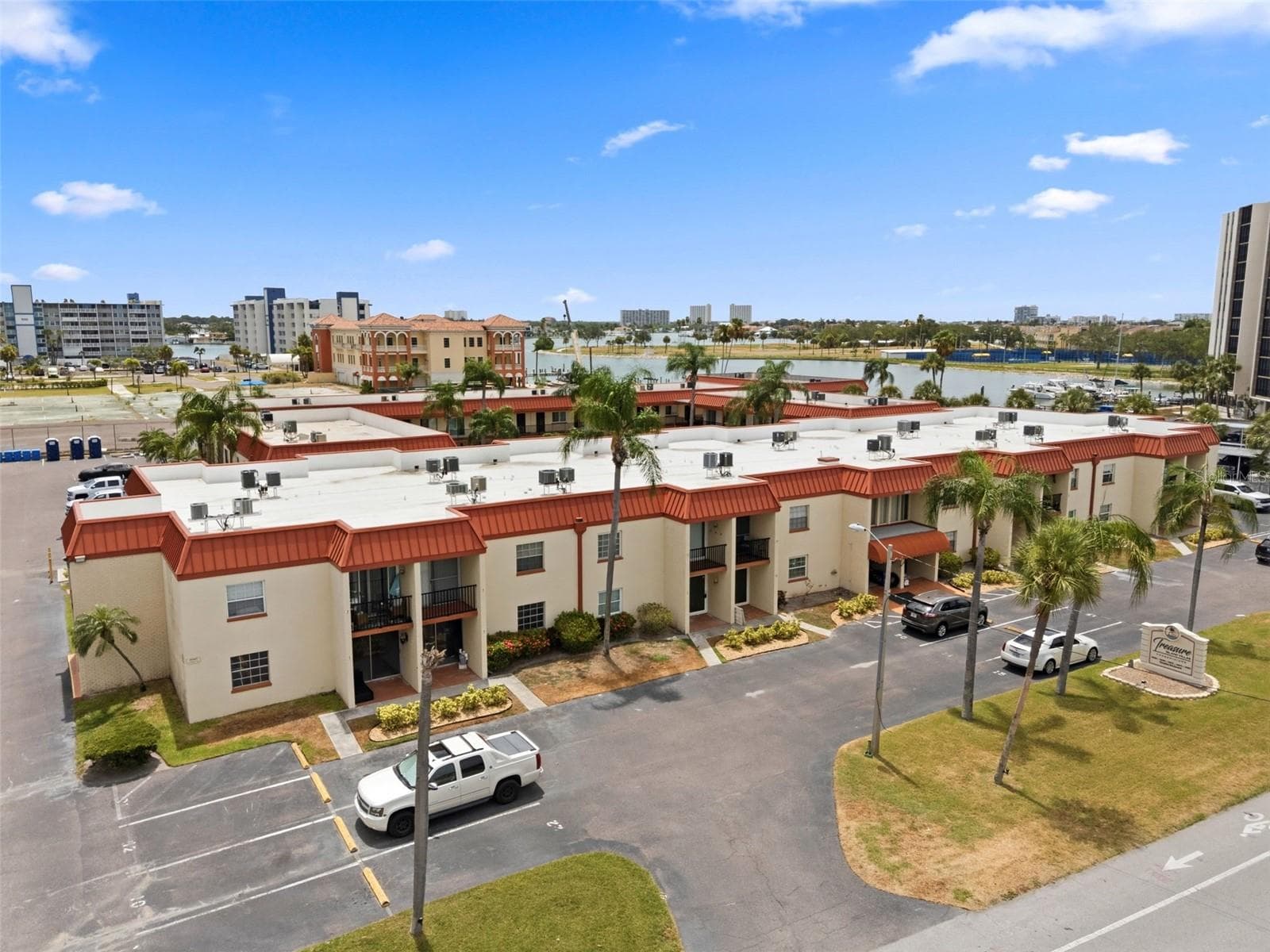 10365 Paradise Boulevard 1 photo 03