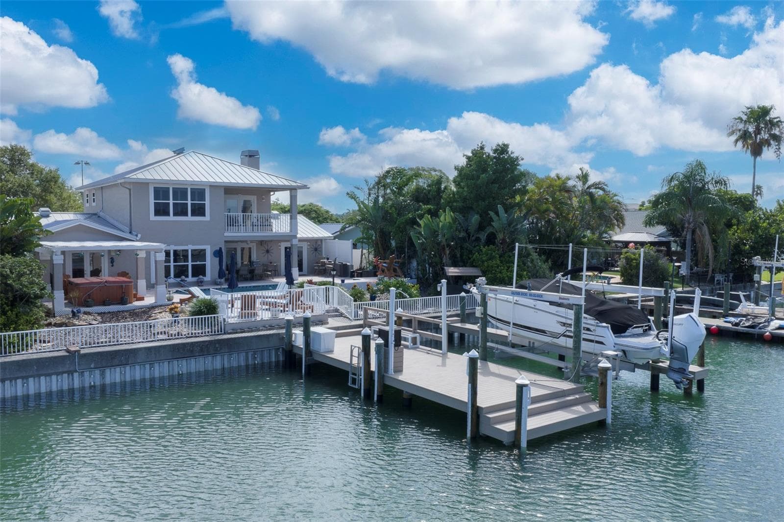 311 S Isle Drive photo 06