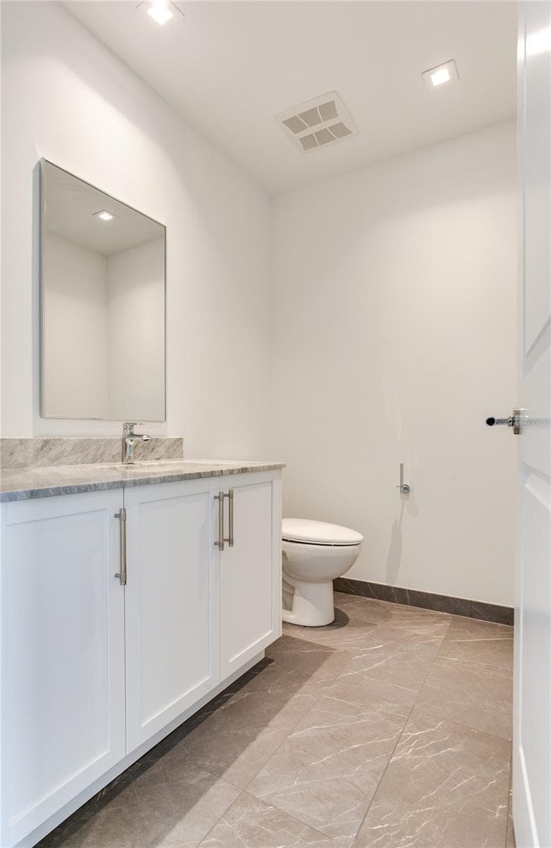 3015 S Ysabella Avenue 2401 photo 04