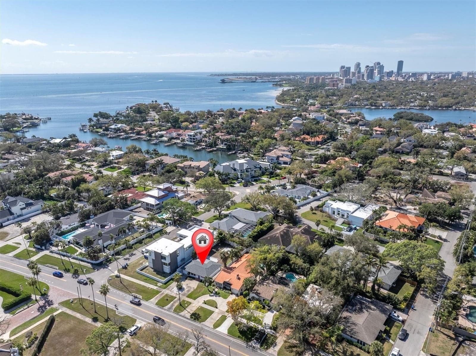 735 Snell Isle Boulevard NE