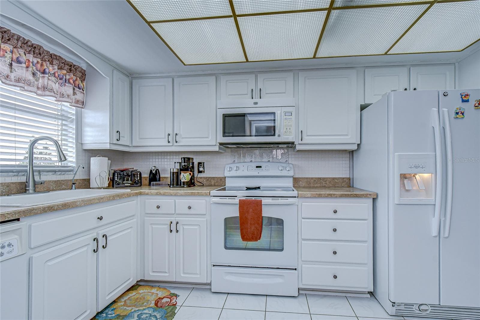 5575 Gulf Boulevard 323 photo 06