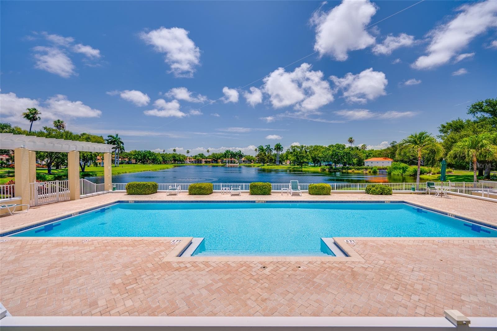 4750 Dolphin Cay Lane S 509 photo 07
