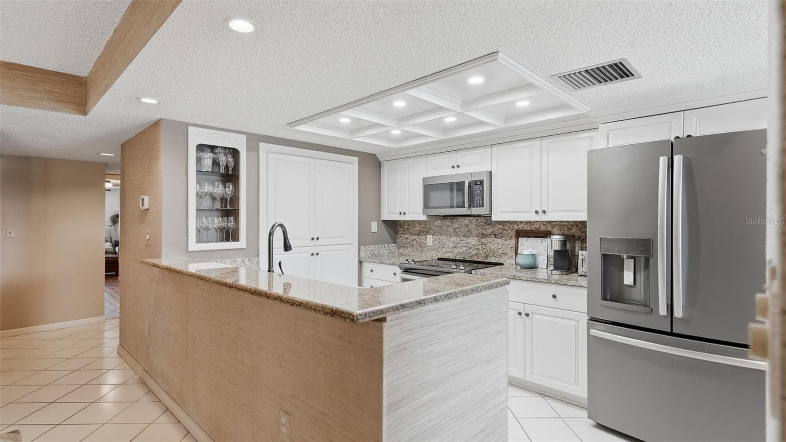 910 Pinellas Bayway S 201 photo 04