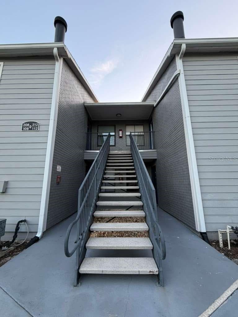 3708 Idlebrook Circle 212 photo 02