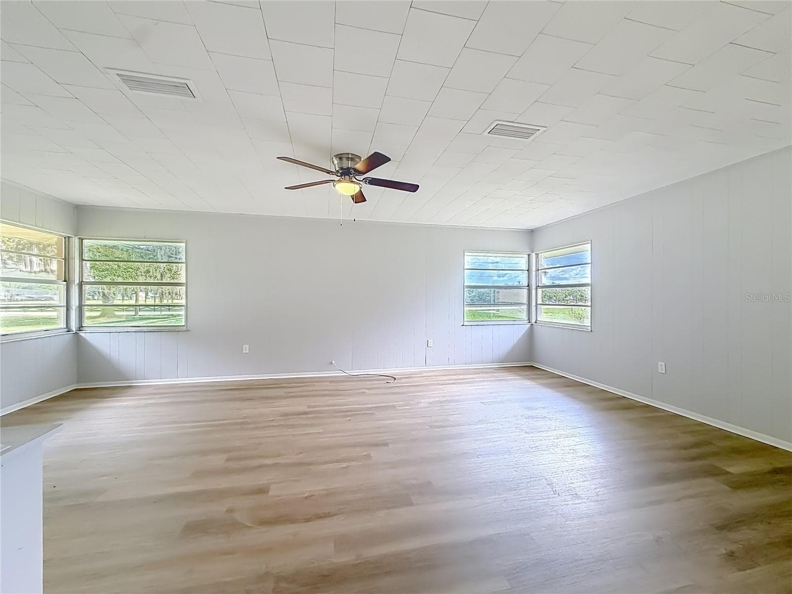 11900 SE Sunset Harbor Road photo 07