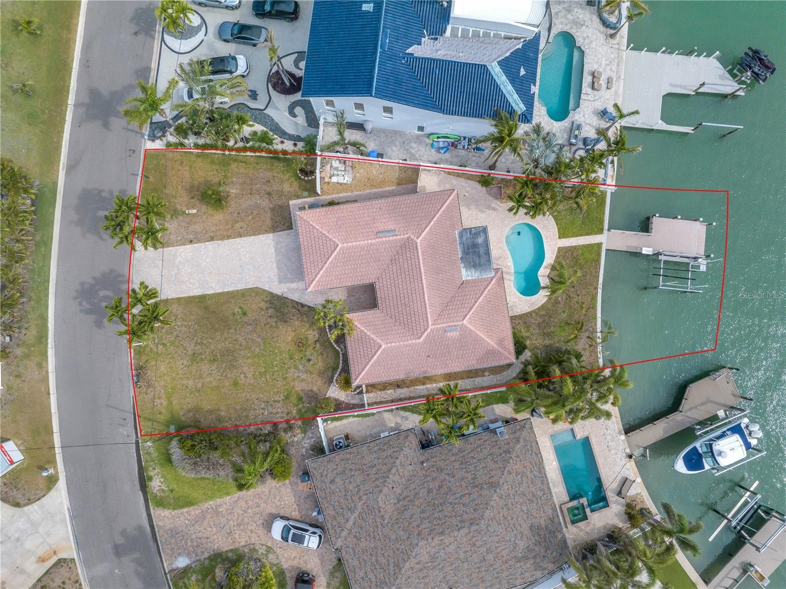 10128 Yacht Club Drive photo 02