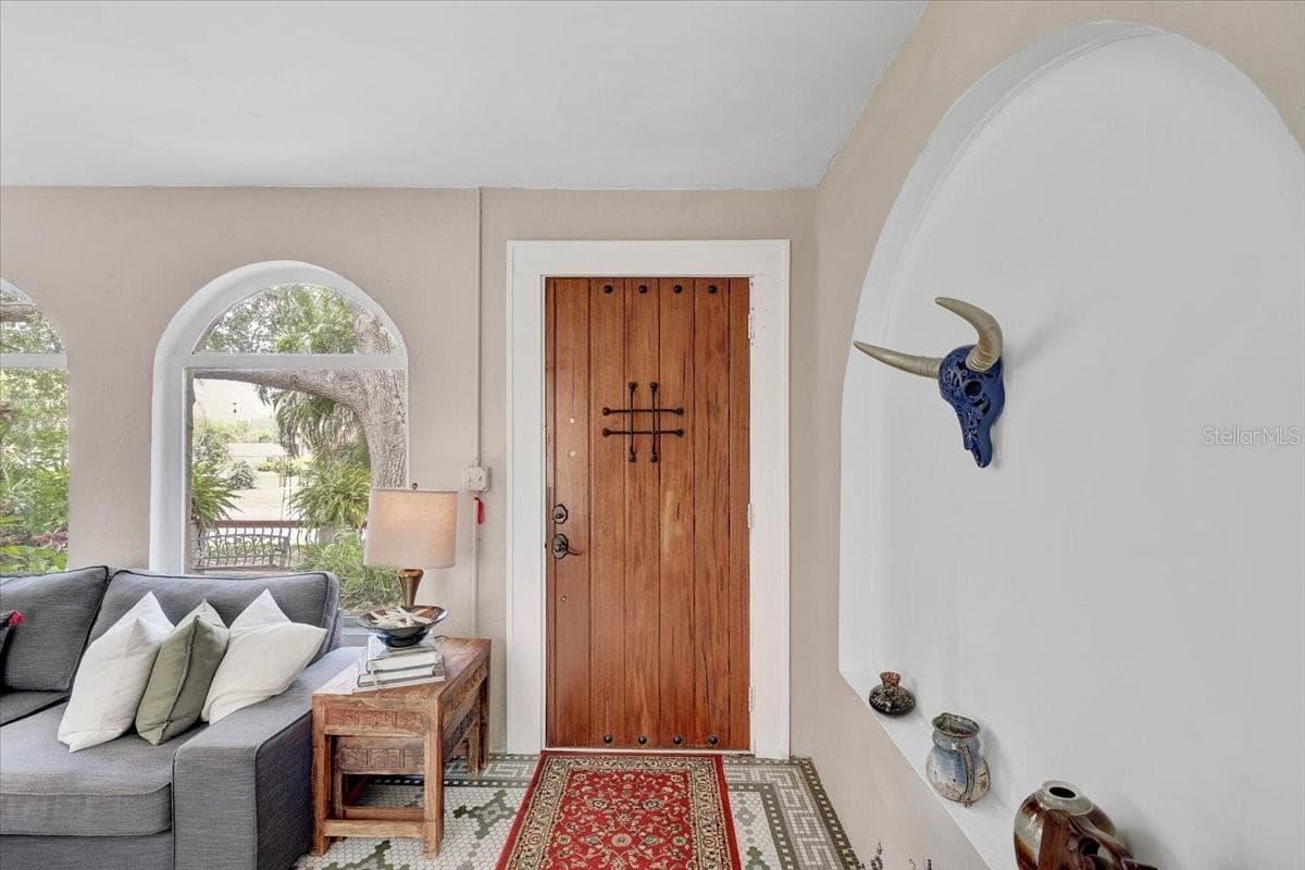 325 49th Street N photo 04